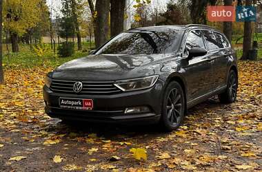 Універсал Volkswagen Passat 2017 в Києві