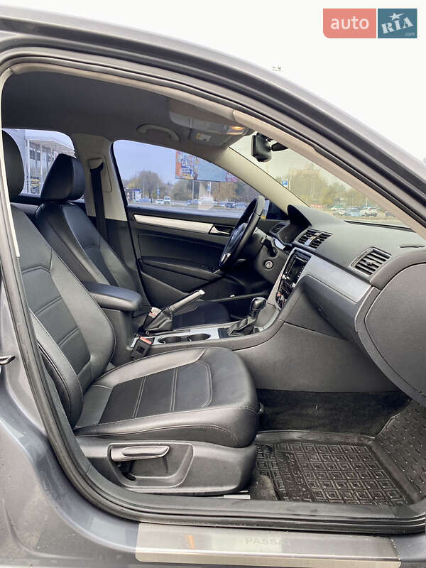 Седан Volkswagen Passat 2012 в Запорожье фото 12 Седан Volkswagen Passat 2012 в Запорожье