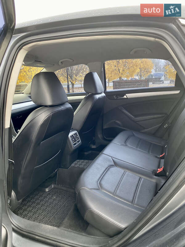 Седан Volkswagen Passat 2012 в Запорожье фото 14 Седан Volkswagen Passat 2012 в Запорожье