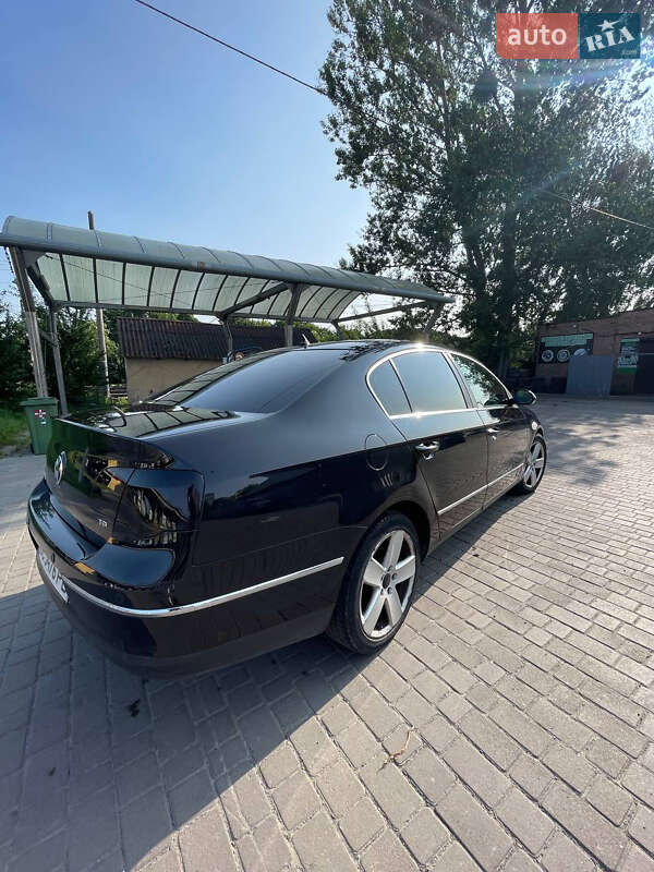 Седан Volkswagen Passat 2010 в Львове