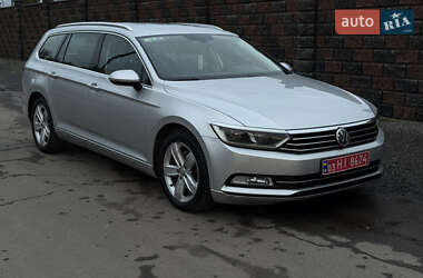 Универсал Volkswagen Passat 2015 в Ровно