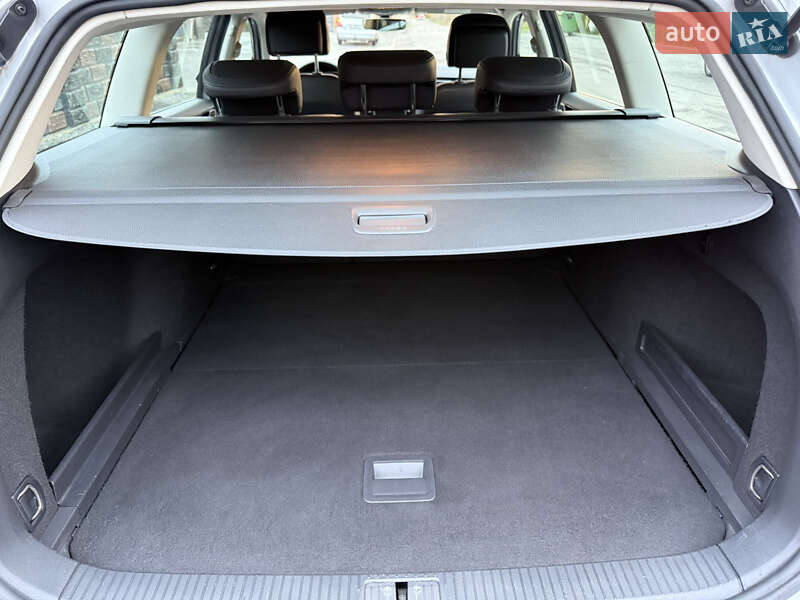 Универсал Volkswagen Passat 2015 в Ровно