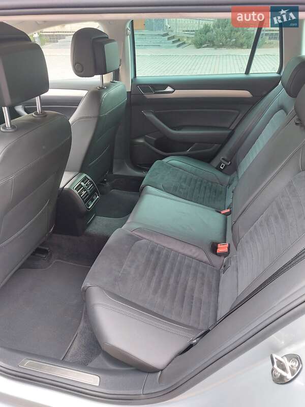 Універсал Volkswagen Passat 2017 в Могилів-Подільському