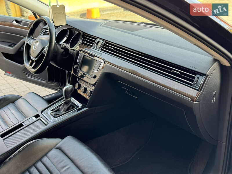 Седан Volkswagen Passat 2016 в Львове фото 22 Седан Volkswagen Passat 2016 в Львове