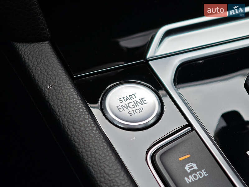 Универсал Volkswagen Passat 2018 в Луцке фото 48 Универсал Volkswagen Passat 2018 в Луцке