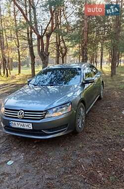 Седан Volkswagen Passat 2015 в Кропивницком