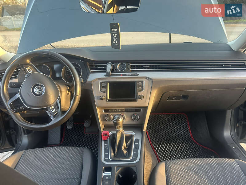 Универсал Volkswagen Passat 2016 в Белогорье