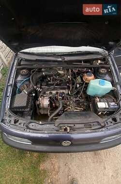 Седан Volkswagen Passat 1988 в Вишгороді