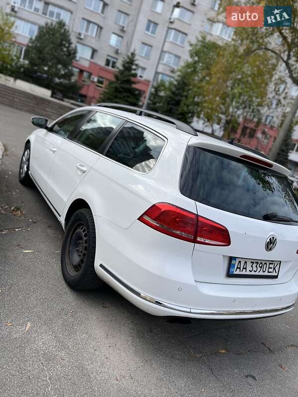 Универсал Volkswagen Passat 2013 в Киеве
