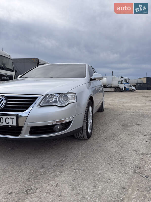 Седан Volkswagen Passat 2007 в Чернівцях