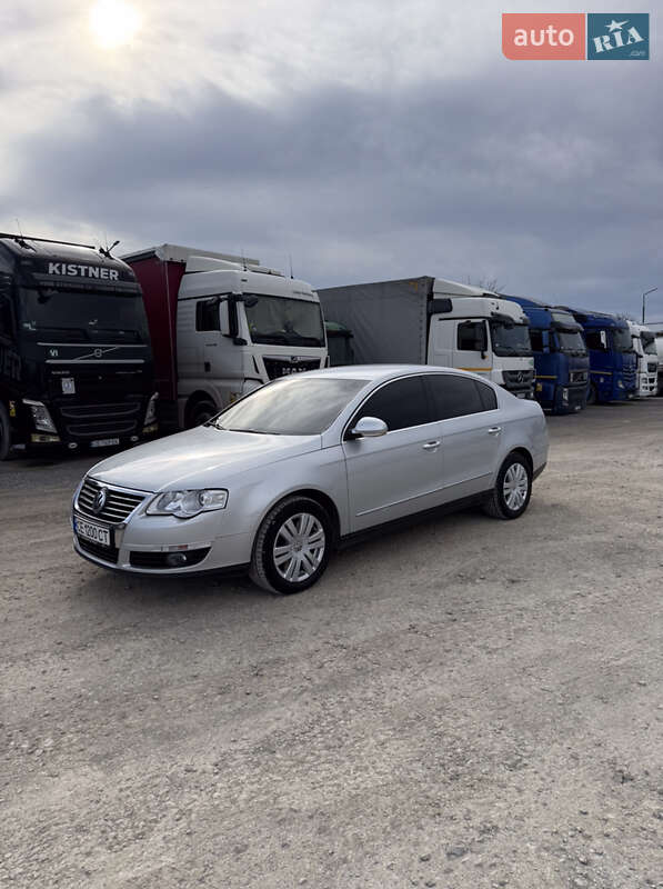 Седан Volkswagen Passat 2007 в Чернівцях