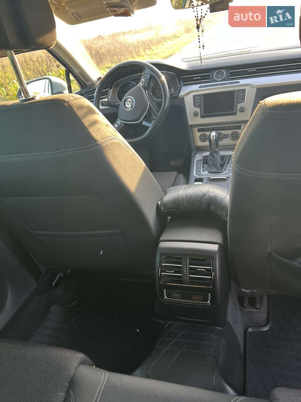 Универсал Volkswagen Passat 2015 в Львове фото 11 Универсал Volkswagen Passat 2015 в Львове