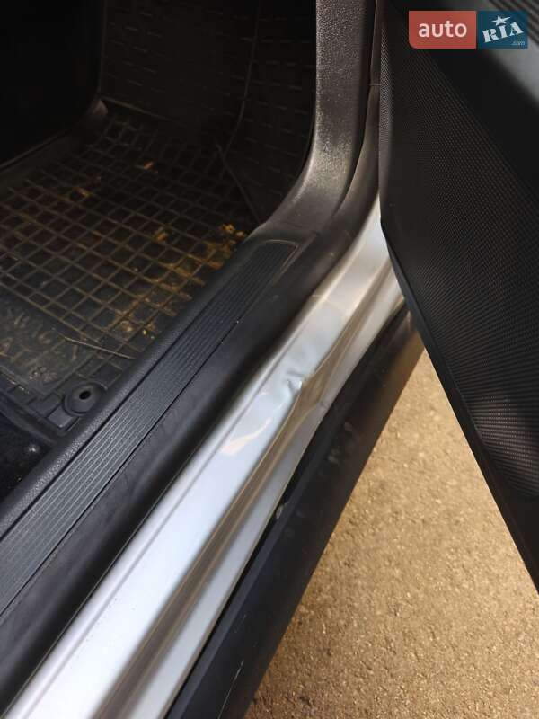 Универсал Volkswagen Passat 2006 в Киеве