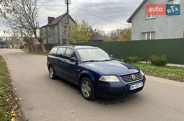 Универсал Volkswagen Passat 2001 в Ровно