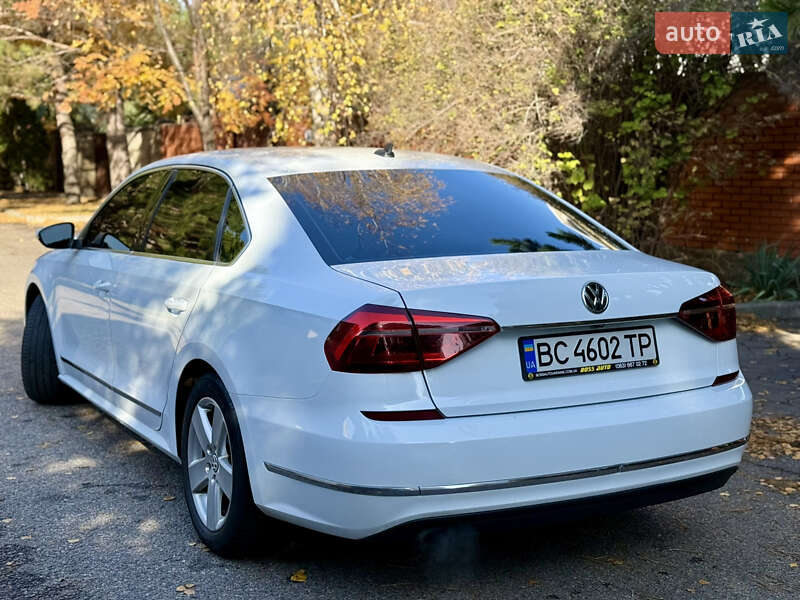 Седан Volkswagen Passat 2016 в Дніпрі