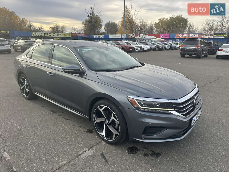 Седан Volkswagen Passat 2020 в Киеве