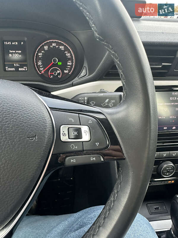 Седан Volkswagen Passat 2020 в Киеве