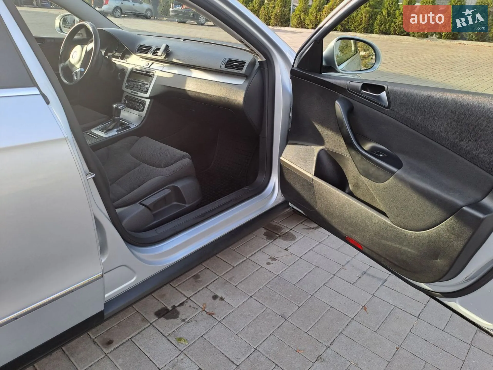 2010 Volkswagen Passat - мініатюра 9