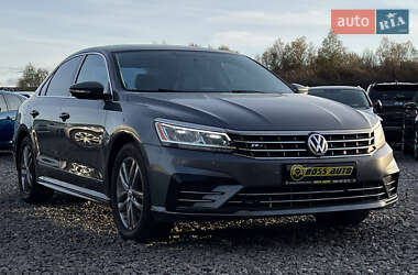 Седан Volkswagen Passat 2016 в Львове