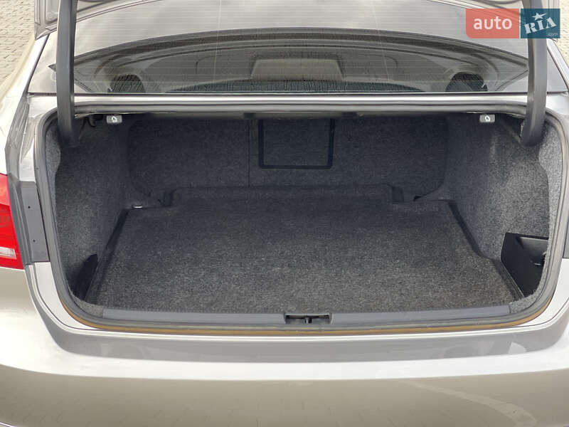 Седан Volkswagen Passat 2012 в Нововолынске фото 20 Седан Volkswagen Passat 2012 в Нововолынске