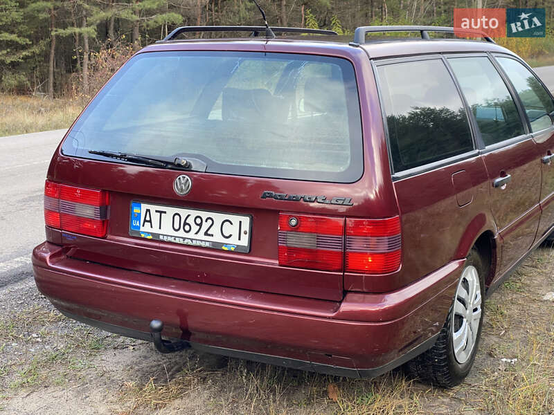 Універсал Volkswagen Passat 1996 в Харкові