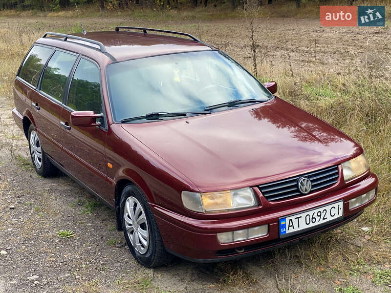 Універсал Volkswagen Passat 1996 в Харкові