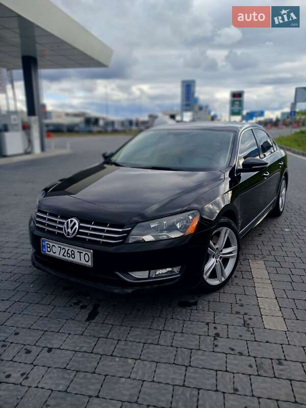 Седан Volkswagen Passat 2012 в Львові