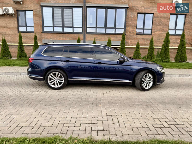 Універсал Volkswagen Passat 2017 в Житомирі