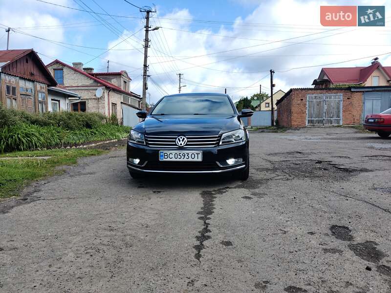 Volkswagen Passat 2011