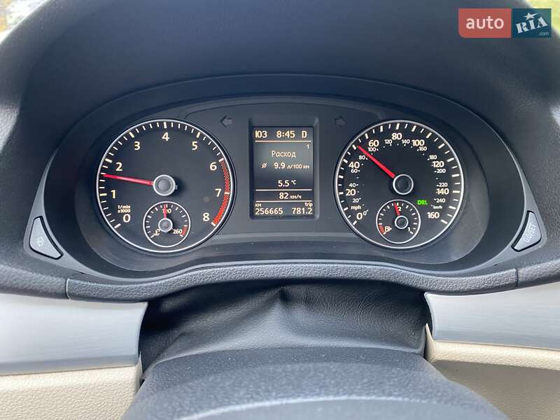 Седан Volkswagen Passat 2012 в Киеве