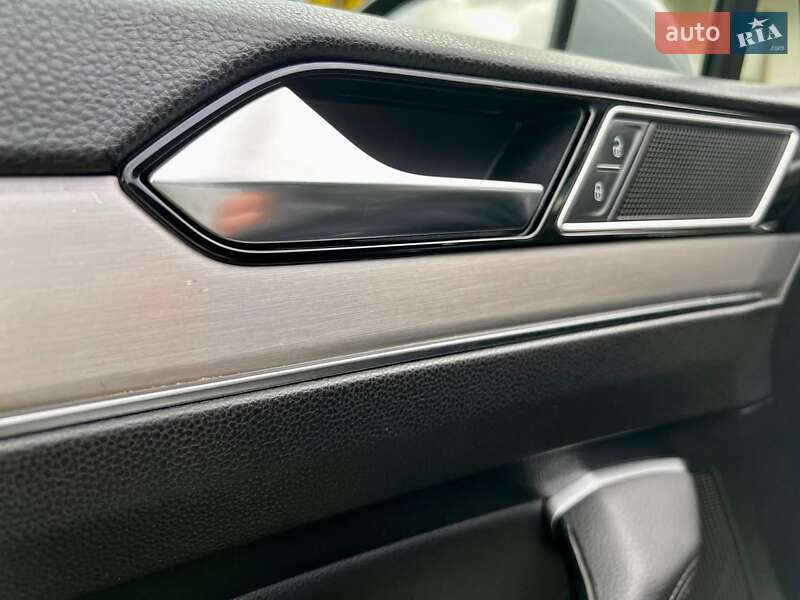 Универсал Volkswagen Passat 2015 в Ивано-Франковске фото 42 Универсал Volkswagen Passat 2015 в Ивано-Франковске