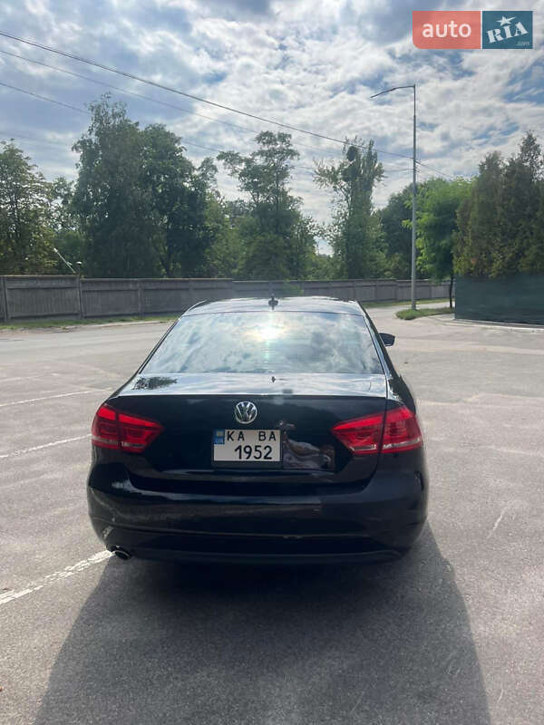 Седан Volkswagen Passat 2013 в Киеве