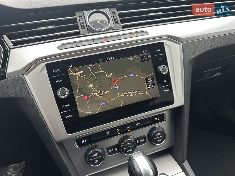 Универсал Volkswagen Passat 2018 в Дубно фото 54 Универсал Volkswagen Passat 2018 в Дубно