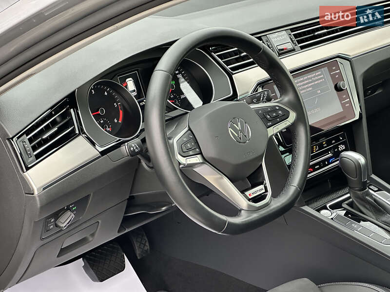 Универсал Volkswagen Passat 2021 в Луцке фото 52 Универсал Volkswagen Passat 2021 в Луцке