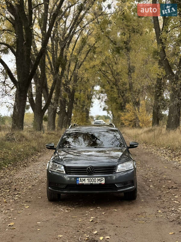 Универсал Volkswagen Passat 2013 в Житомире фото 11 Универсал Volkswagen Passat 2013 в Житомире