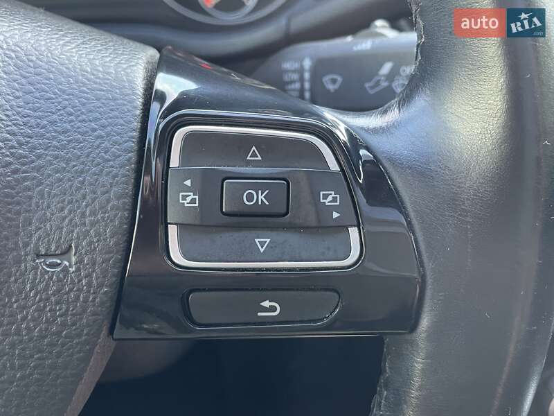 Седан Volkswagen Passat 2014 в Одесі