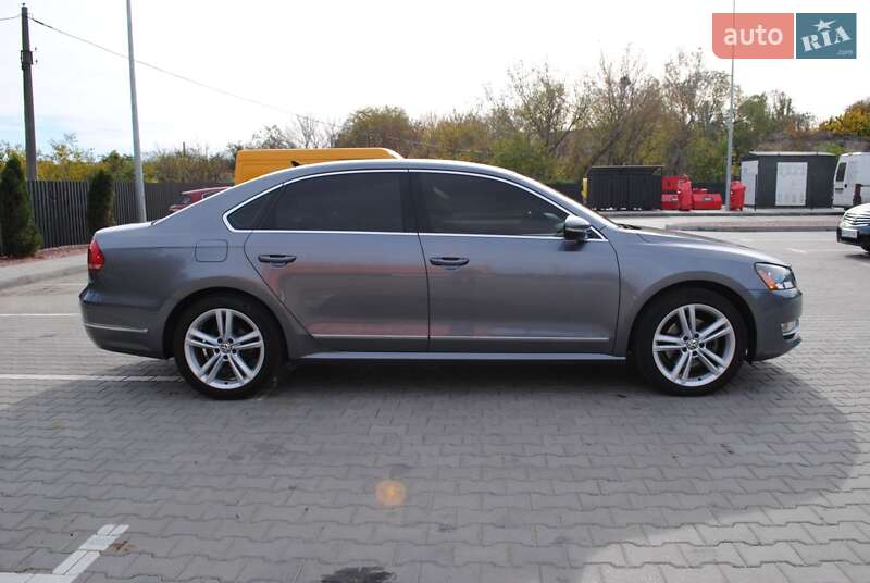Седан Volkswagen Passat 2014 в Одесі