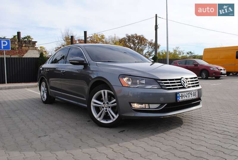 Седан Volkswagen Passat 2014 в Одесі