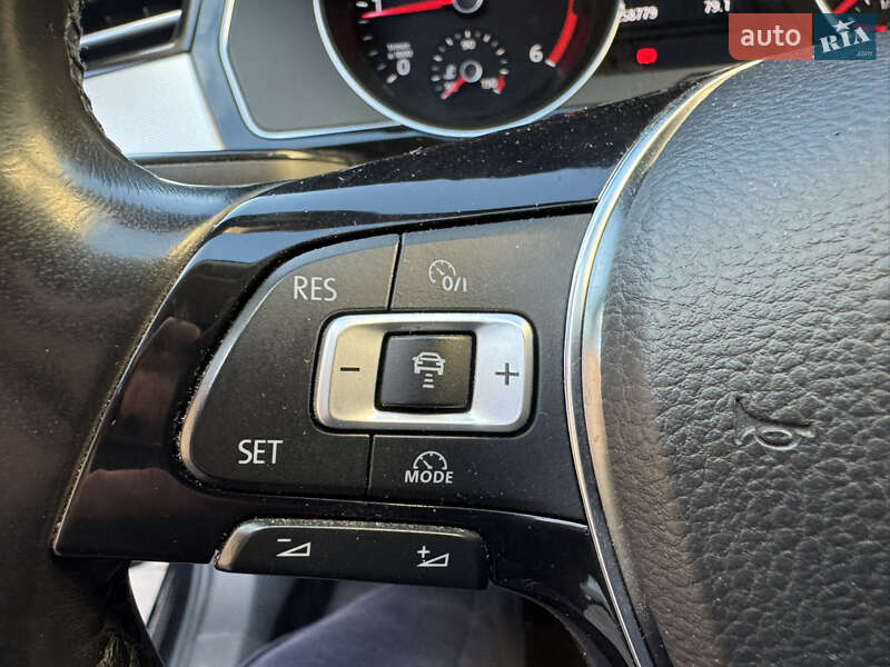 Універсал Volkswagen Passat 2015 в Луцьку