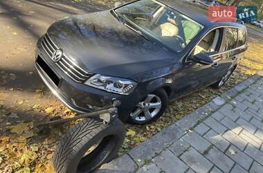 Универсал Volkswagen Passat 2012 в Львове