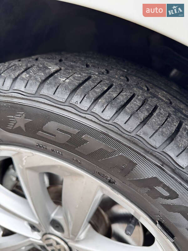 Седан Volkswagen Passat 2020 в Києві