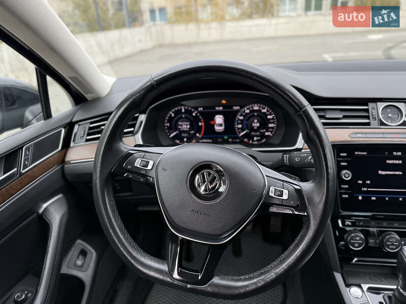Седан Volkswagen Passat 2018 в Киеве фото 21 Седан Volkswagen Passat 2018 в Киеве