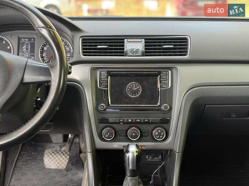 Седан Volkswagen Passat 2014 в Дніпрі