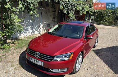 Седан Volkswagen Passat 2015 в Калуше