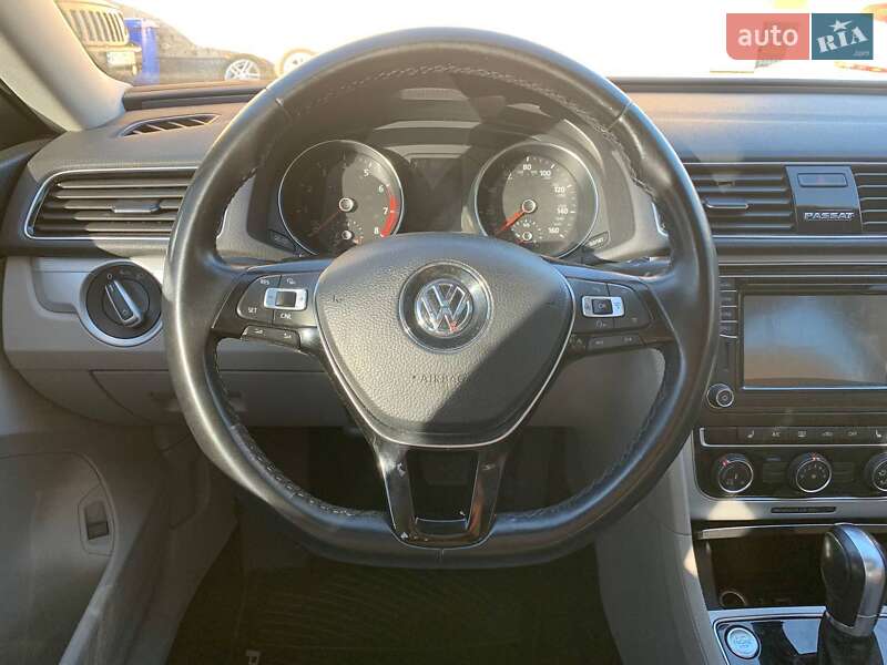 Седан Volkswagen Passat 2018 в Коломиї