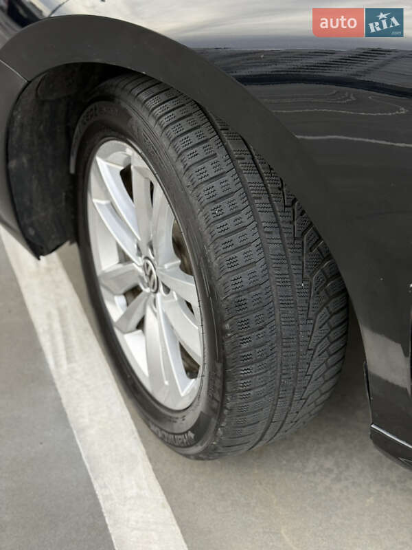 Седан Volkswagen Passat 2019 в Києві фото 16 Седан Volkswagen Passat 2019 в Києві