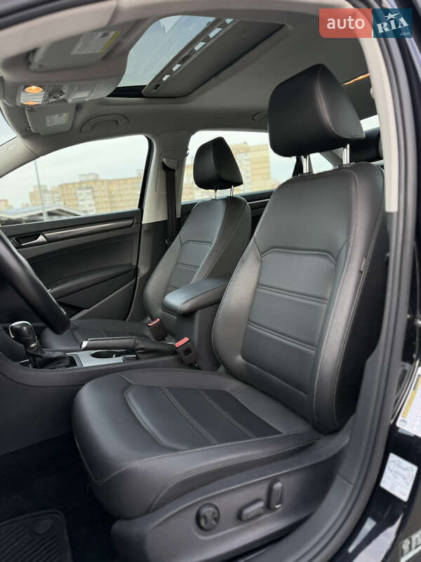Седан Volkswagen Passat 2019 в Києві фото 32 Седан Volkswagen Passat 2019 в Києві