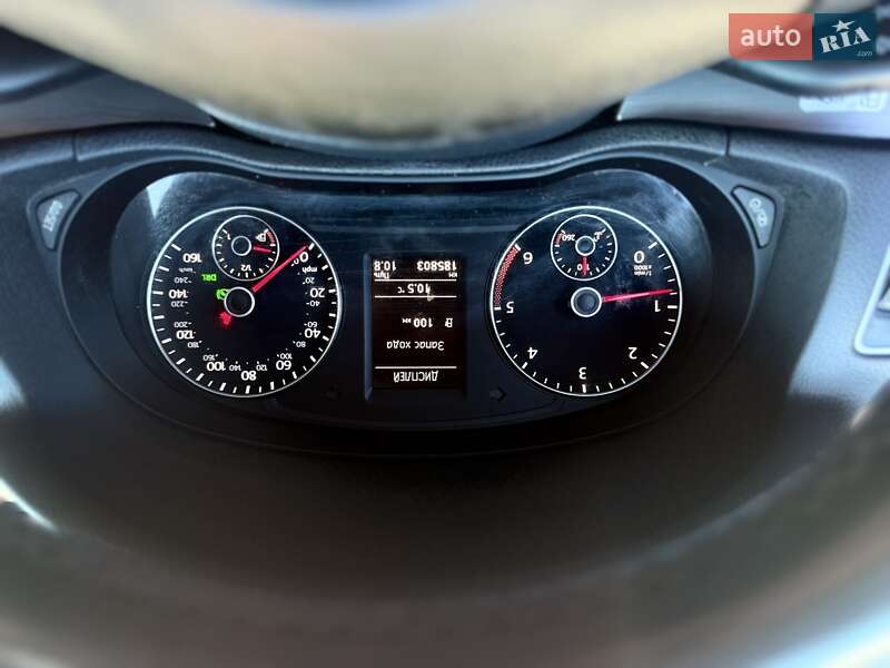 Седан Volkswagen Passat 2015 в Львові