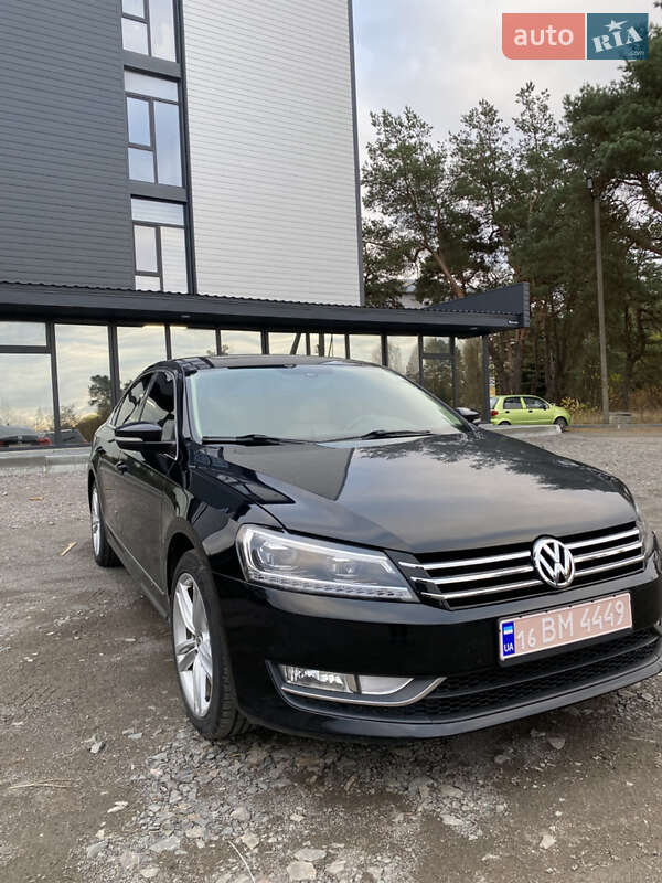 Седан Volkswagen Passat 2014 в Сарнах