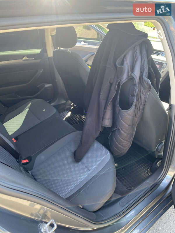 Универсал Volkswagen Passat 2016 в Павлограде фото 4 Универсал Volkswagen Passat 2016 в Павлограде